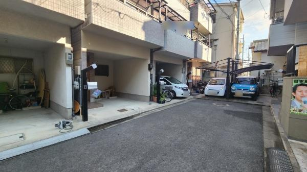 【前面道路含む現地写真】