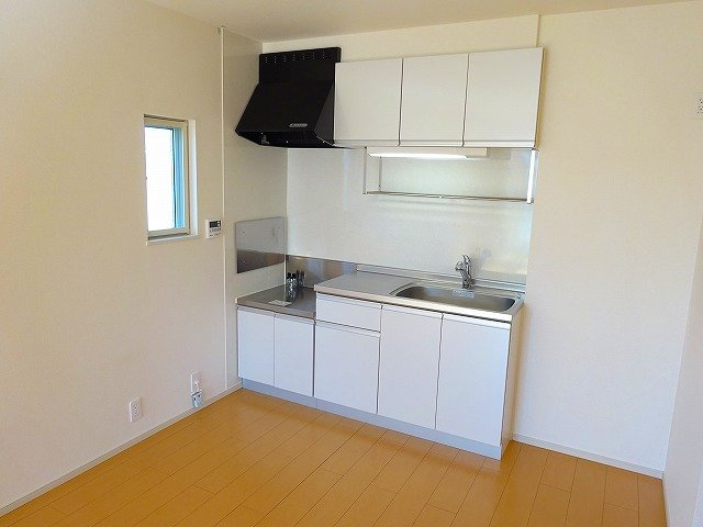 バールハイトＡのキッチン|コンパクトなキッチンで掃除もラクラク