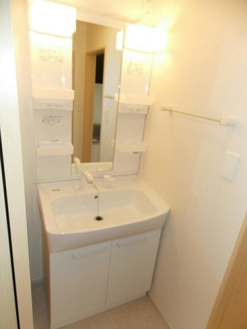 アルフォールの洗面所