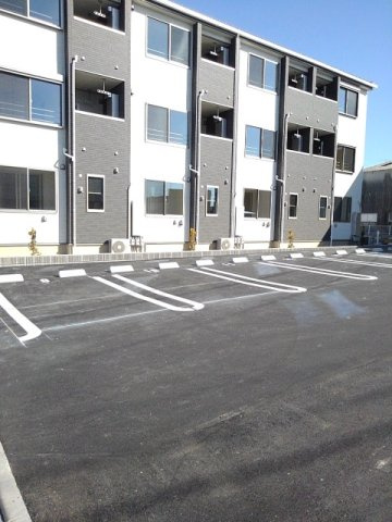 サンテラスⅡの駐車場