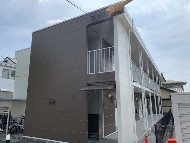 レオパレスユリの外観