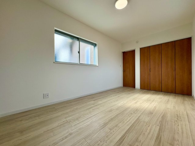 高知市福井町 新築一戸建て　の洋室|主寝室は7帖とゆとりの広さでゆったりと休めます☆