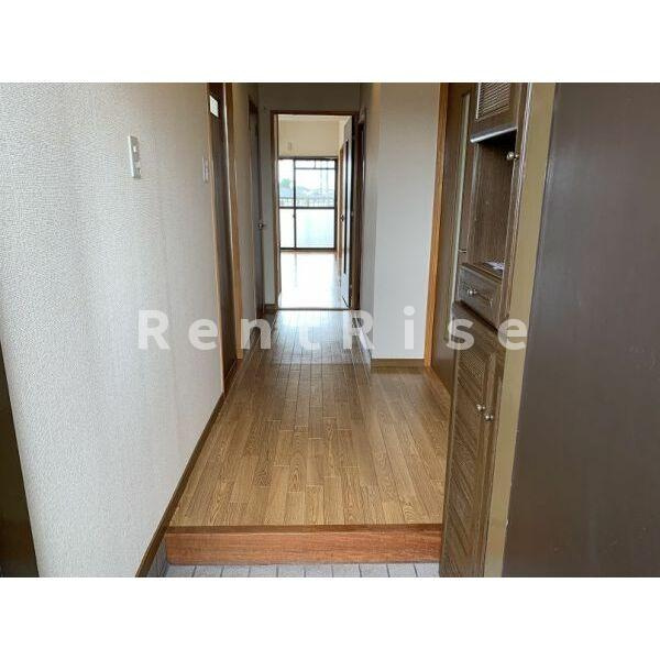 フェリース　アイチの玄関