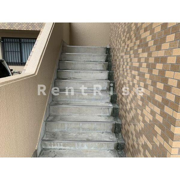 フェリース　アイチのロビー