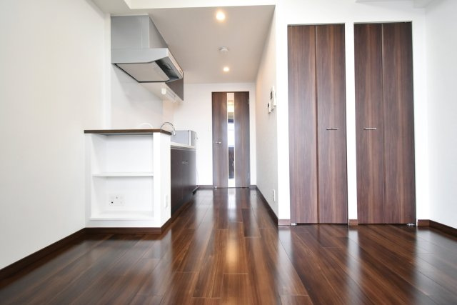 プレジオ西宮の居間・リビング