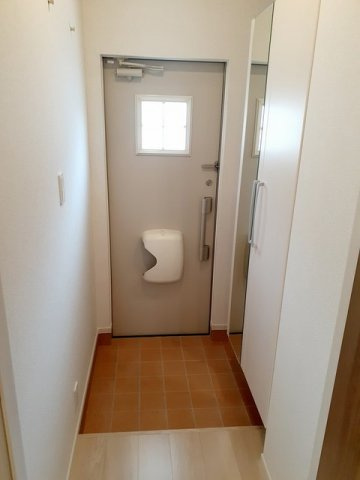 カーサ・アラーキデ　Ⅱの玄関