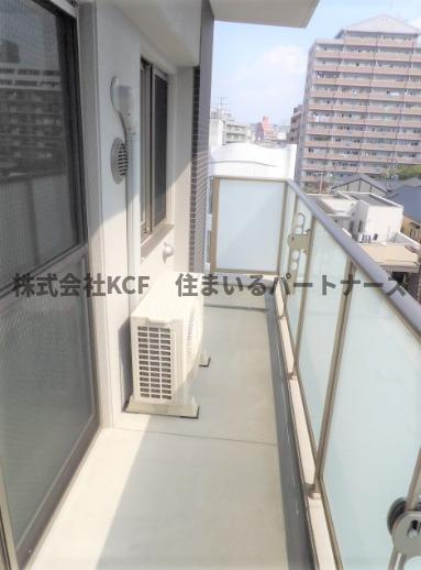 グランドシャトー花畑T・Sのバルコニー|バルコニーからの眺めを楽しみながら食事をしませんか