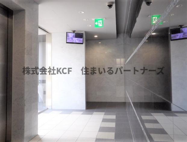 グランドシャトー花畑T・Sのエントランス|清潔なエントランスです