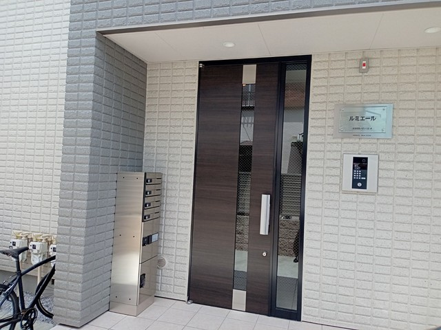 ルミエールのエントランス|★オートロック★