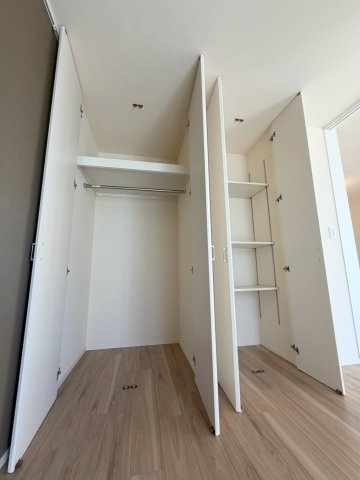 ルミエールの収納|★収納★※クリーニング前の写真となります
