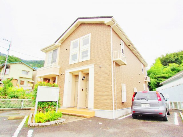 ノイインプレスの外観