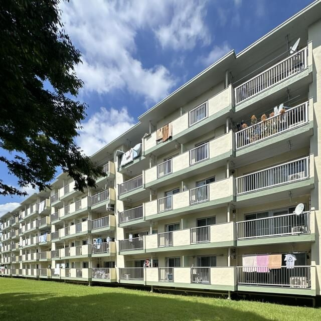 六ツ川台団地１街区１号棟の外観