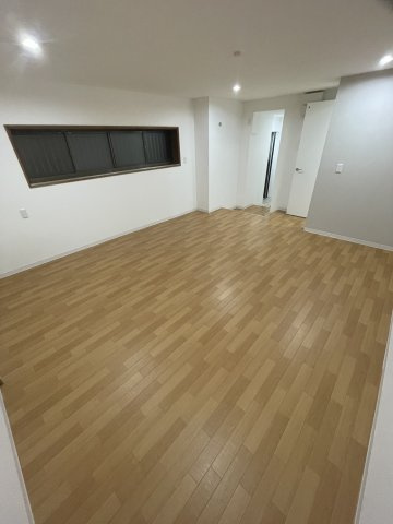 八尾市本町5-3-5の居間・リビング