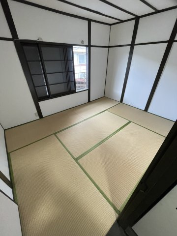 八尾市緑ヶ丘4-66-3の和室