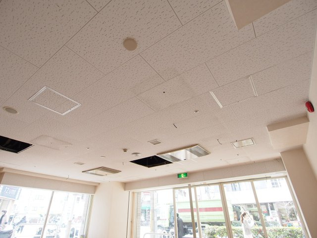 プレノ長田のロビー