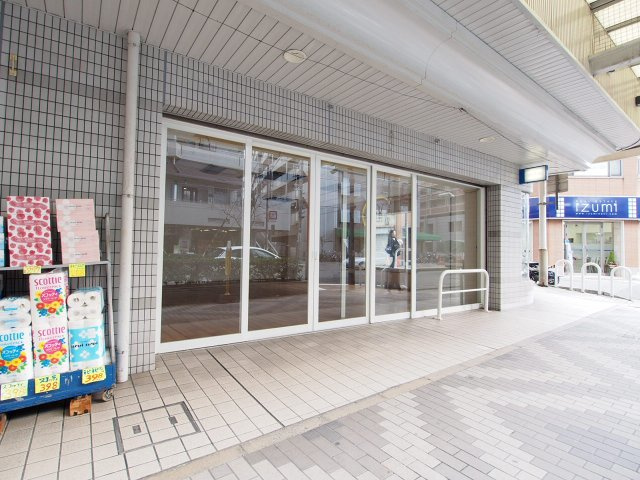 プレノ長田のエントランス