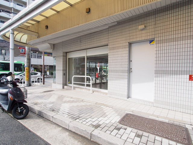 プレノ長田のエントランス