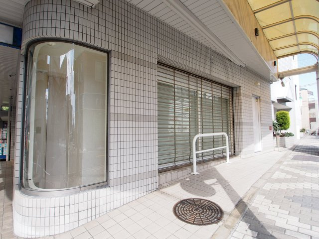 プレノ長田のエントランス