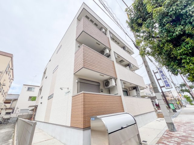 フジパレス長居公園の外観