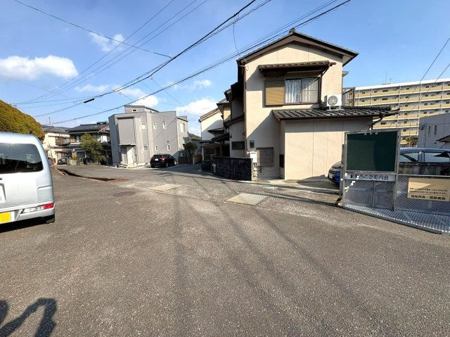 【前面道路含む現地写真】 | 中古一戸建　高知市薊野北町2丁目