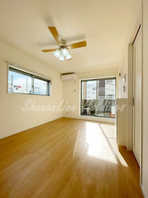 横浜市栄区笠間１丁目のアパートの居間・リビング|使いやすいリビングになります♪