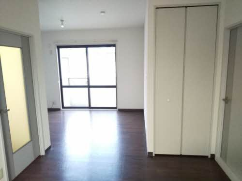 フレグランスアガの居間・リビング