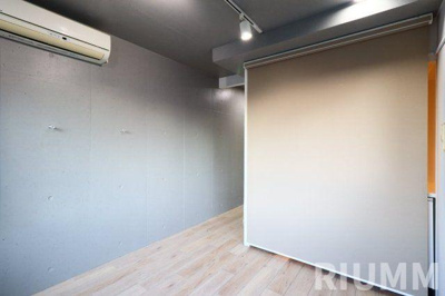 【洋室】 | ルーナクレシェンテ町屋