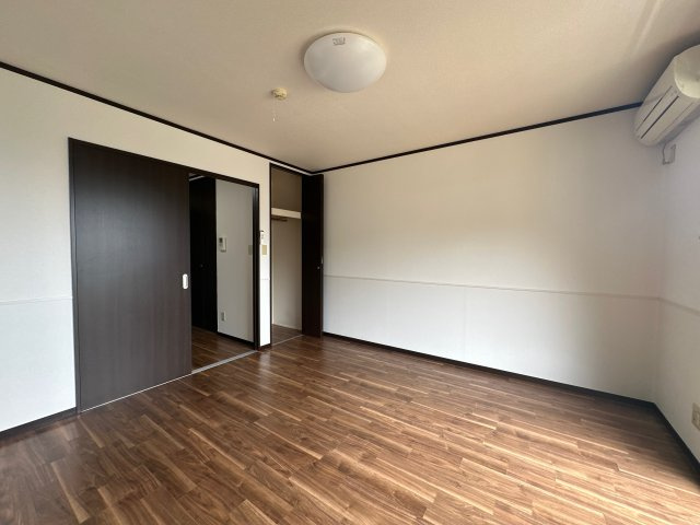 プランドール砥堀の居間・リビング