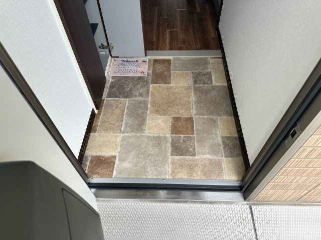 プランドール砥堀の玄関