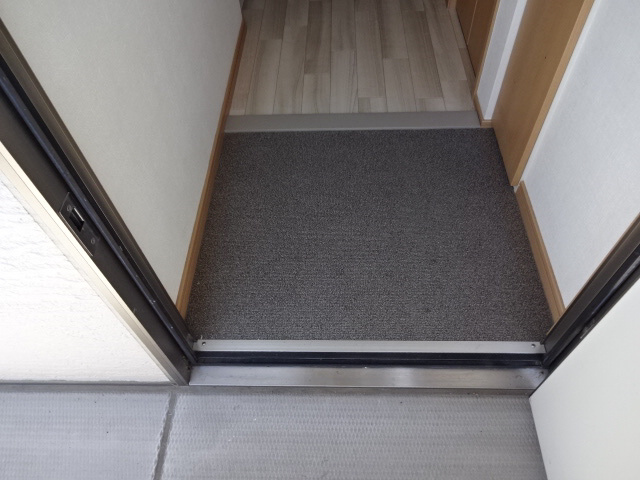 エミネンス堂本の玄関