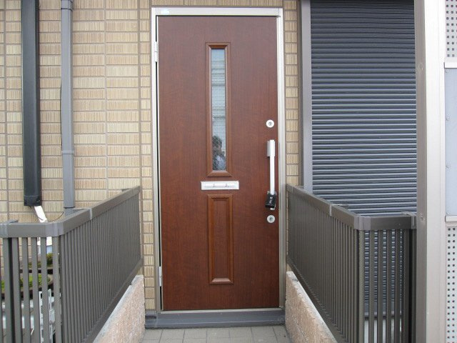 ドミール堂本のエントランス