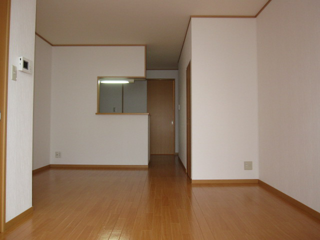 ドミール堂本の居間・リビング