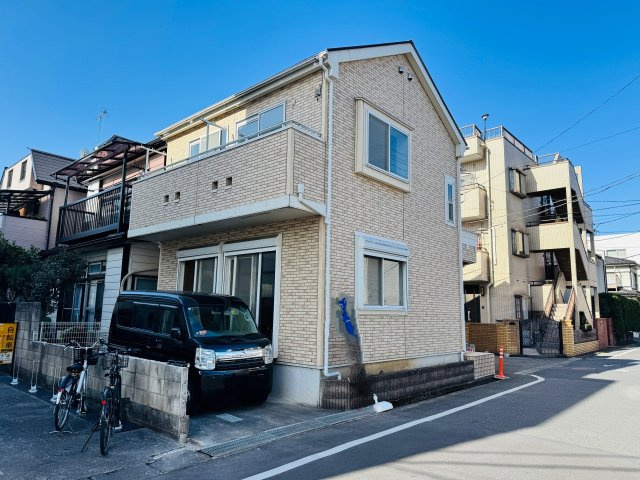 八王子市　東浅川町　中古戸建ての外観|～高尾駅徒歩16分　内装リフォーム中　徒歩圏内に商業施設の揃った戸建てです～