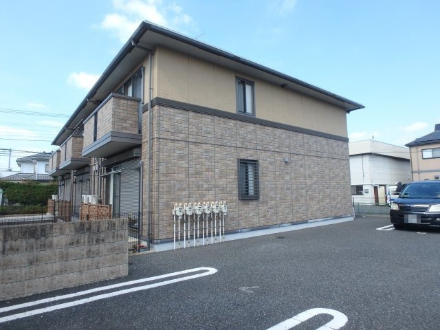 サンクス羽折の外観