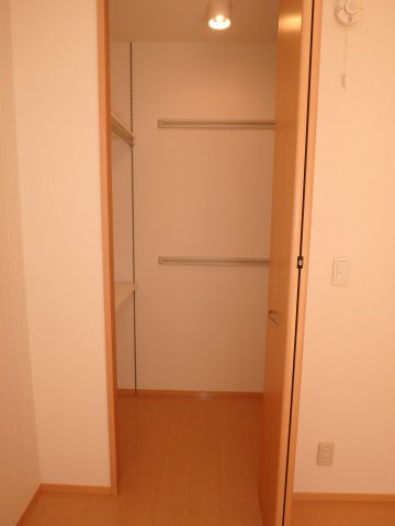 サンクス羽折の収納