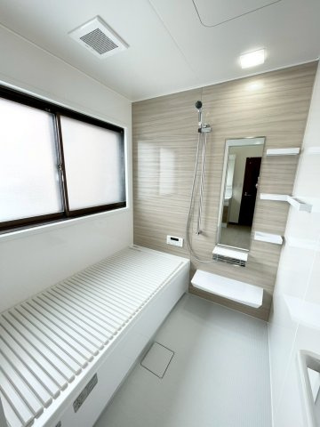 長野市徳間　店舗併用住宅の浴室