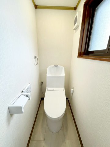 長野市徳間　店舗併用住宅のトイレ