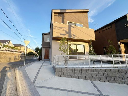 110m2のゆとりある邸宅～玉川学園駅徒歩12分　新築戸建～