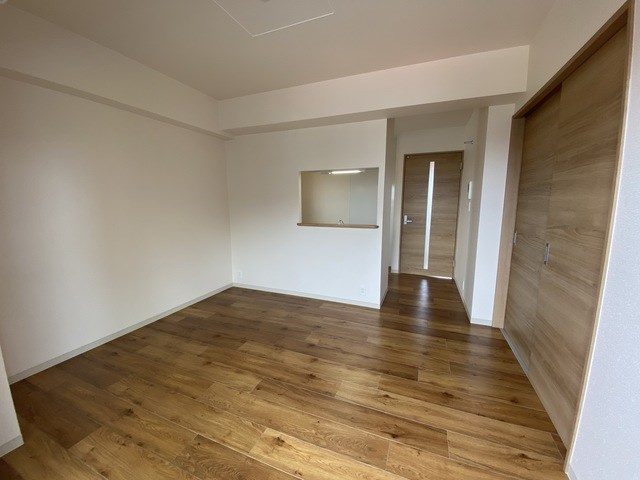 グレース弥富通の居間・リビング