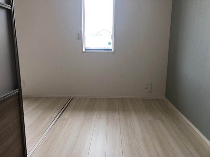 プレミエール　御井 の居間・リビング|クローゼット付の洋室です☆