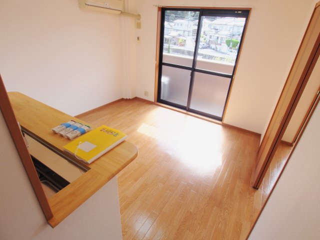 グリーンコートの居間・リビング