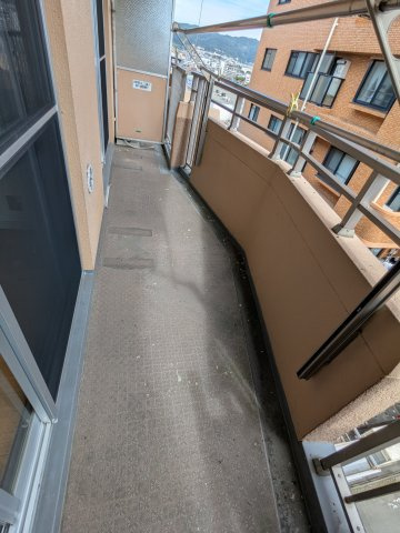 メゾンドール和歌山のバルコニー