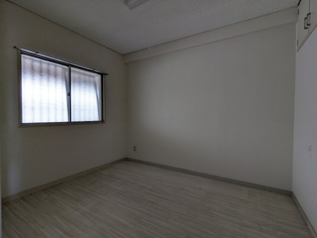 メゾンドール和歌山の洋室