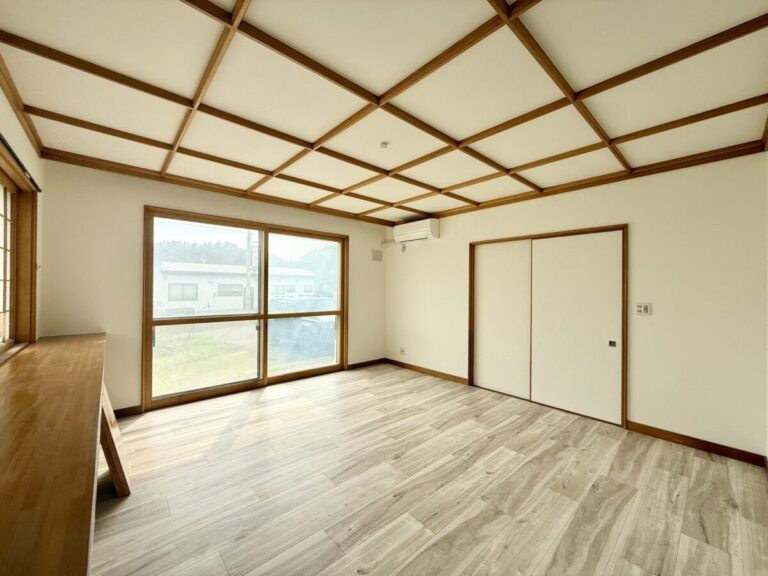 網走市字呼人378番25中古住宅の居間・リビング