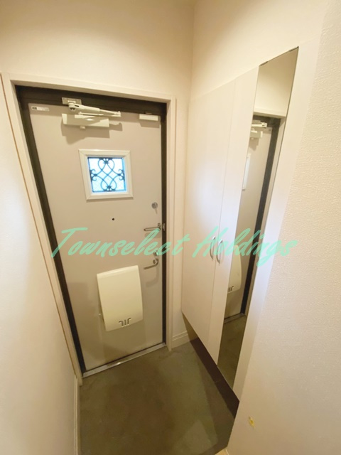 プルメリア・グレイスの玄関|きれいな玄関です