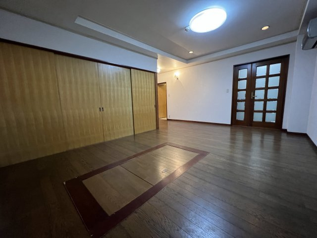 渡辺ビルのロビー