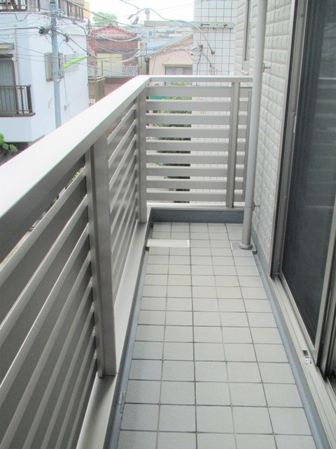 グレイス北沢のバルコニー
