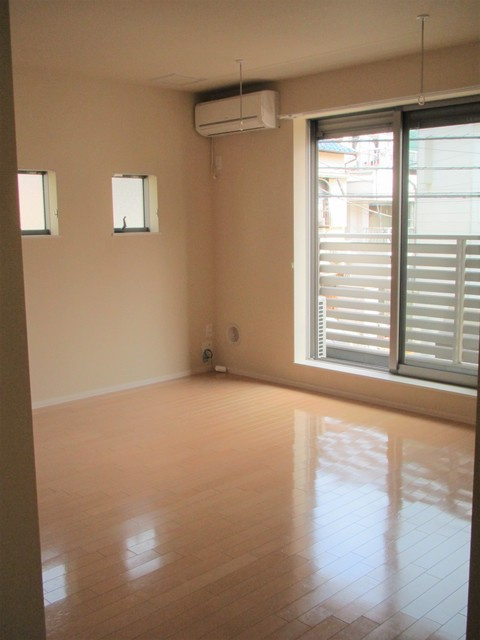 グレイス北沢の居間・リビング