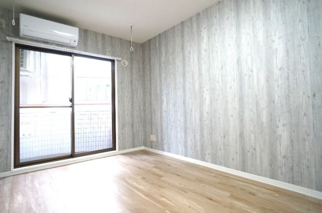 カルチェブラン恵比寿の洋室