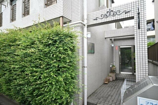 【エントランス】